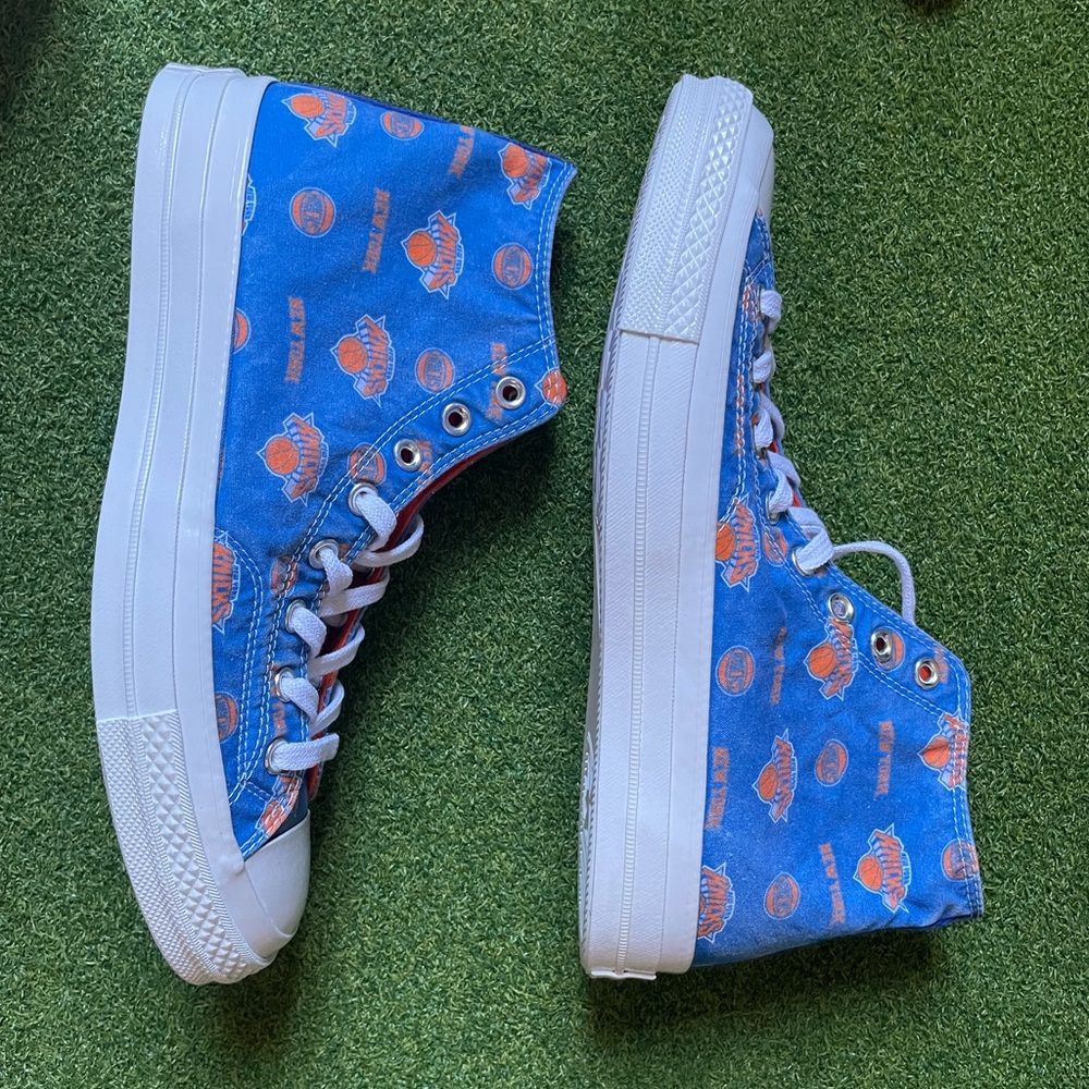 Brand New Converse New York Knicks NBA Men’s Chuck Taylor Sneakers